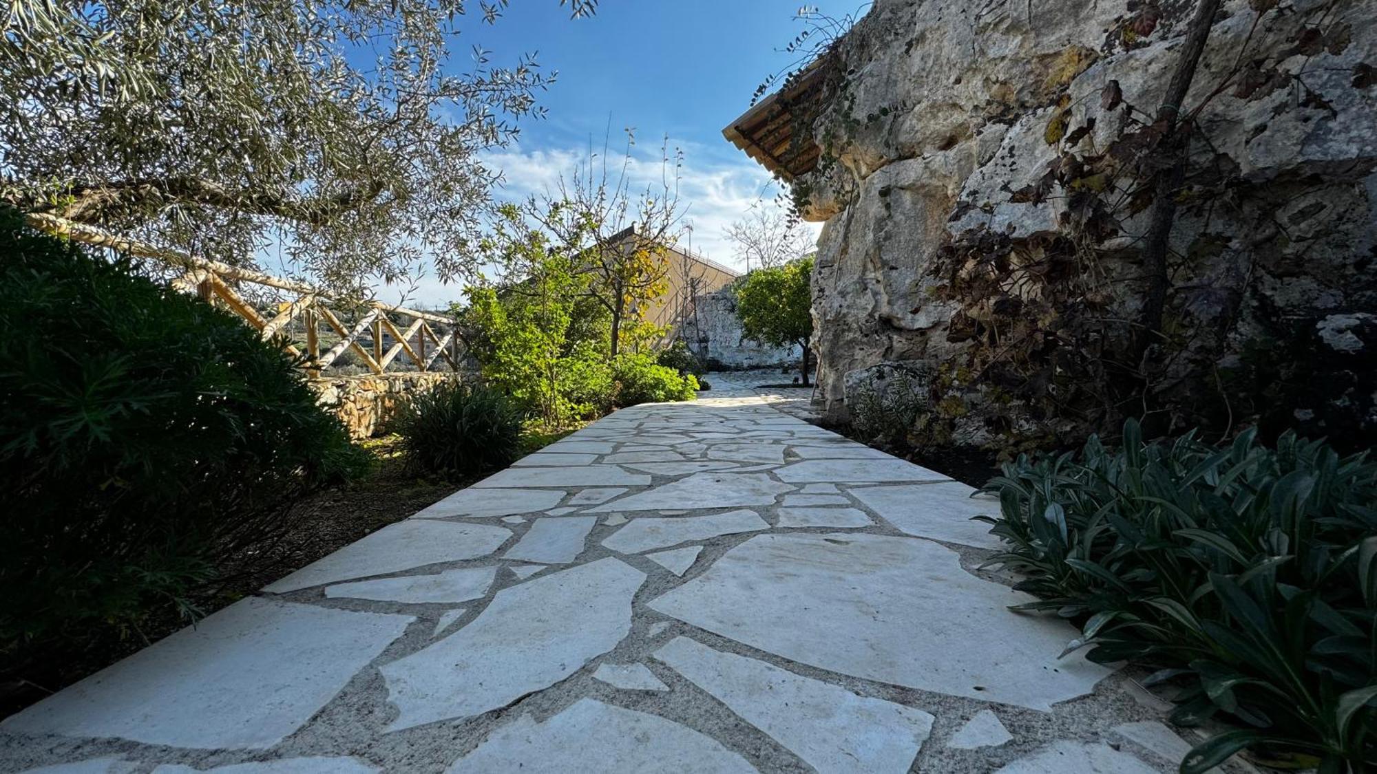 Casa Vacanze Le Agavi Modica Bagian luar foto